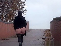 Aged bulky wife Andreas uk flashing