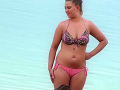 Hot Bikini Cameltoe Beach Cuties