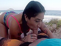 Gata Fode Em Publico Na Beira Da Praia Para Obter Ajuda Pra Desatolar O Carro Pernocas - Enjoyment Cardozo 11 Min - Sumaya Ganesha