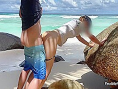 Sandy Beaches And Cute Hotties Drilled In Public Nature