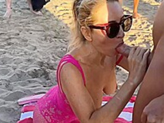 tout un tas de mecs vident leur queue sur moi