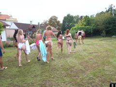 Dionne Darling and Mini Mitzi have a fun during group fucking - HD