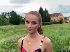 A breathtaking estate agent had to use her face hole to close a deal with Steve Q.