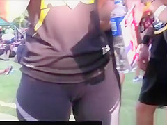 Large taut shorts cameltoe