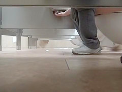 Foot fetish livecam in the public shitter