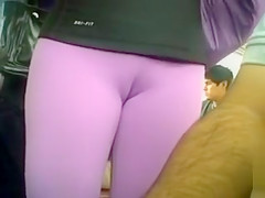 Non-Professional cameltoe fur pie on the subway