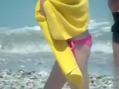 Bikini beauty cameltoe in beach voyeur episode