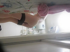 My Chinese ally filmed during the time that washing her curves