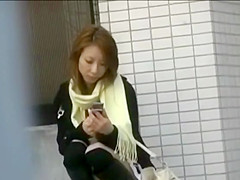 Japanese beauty hot upskirt on public sidewalk