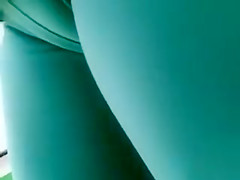 Cameltoe snatch in extraordinary close up