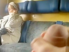 Jerking my dong next to a older lady