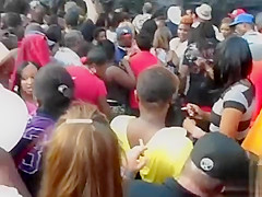 It's the music that makes her desire to piddle