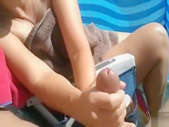 Quick tugjob gives me an agonorgasmos