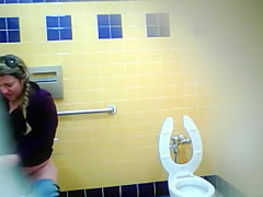 Glamorous Mexican sweetheart comes to take a piddle