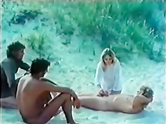 Outstanding Outdoor, Beach sex episode