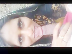 Fucking neighbor bhabhi in the open field