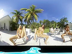 Lesbo Virtual Reality Show, squirting outdoors by the pool