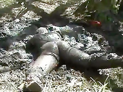 mud costume 34