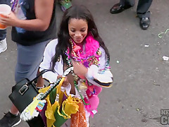Mardi Gras 2017 From Our Bourbon Street Apartment Angels Flashing For Beads - NebraskaCoeds
