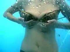 Eager Voyeur, Changing Room, Spy Webcam Movie Scene See Show