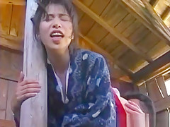 Lascivious Doxy Seduces A Worker And Copulates Him On The Spot