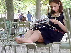Candid Hot Nylon Feet in Paris