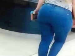 I desire to ejaculate that arse