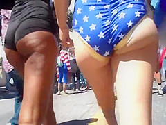 Bikini Voyeur 17