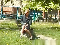 beautie teenies pissing in public