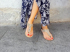 her flawless feets hot lengthy feets red toes