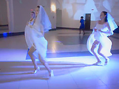 the bride's hawt dance