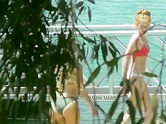 BIKINI HOTTIES HAVE A FUN THE SUN