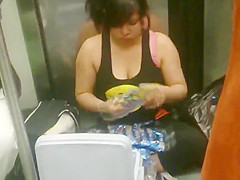 tetas en el metro
