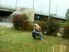 teenies pissing in public