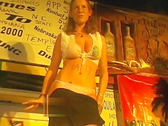 [HD] Angel next door having enjoyment at Spring Break