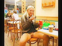 Videoclip - Beneath the Petticoat three