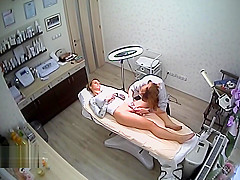 Woman doing depilation on her wet crack