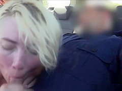 Golden-Haired unfathomable mouths cops 10-Pounder outdoors